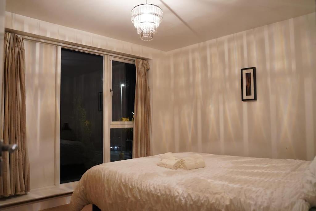 Skyview Retreat Spacious Comfort Лукан Экстерьер фото